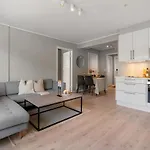 Bright And Modern 2-bed With Parking, Bbq And Apartamento Bergen