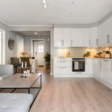 Bright And Modern 2-bed With Parking, Bbq And Lägenhet Bergen