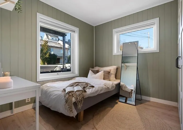 Bright And Modern 2-bed With Parking, Bbq And * 베르겐