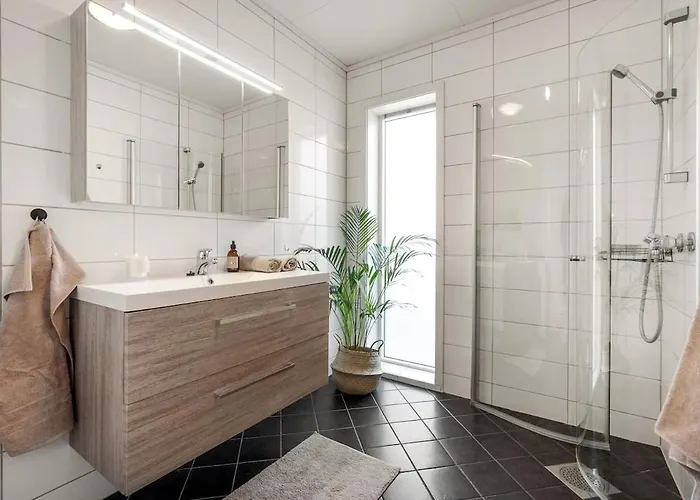 Lägenhet Bright And Modern 2-bed With Parking, Bbq And *