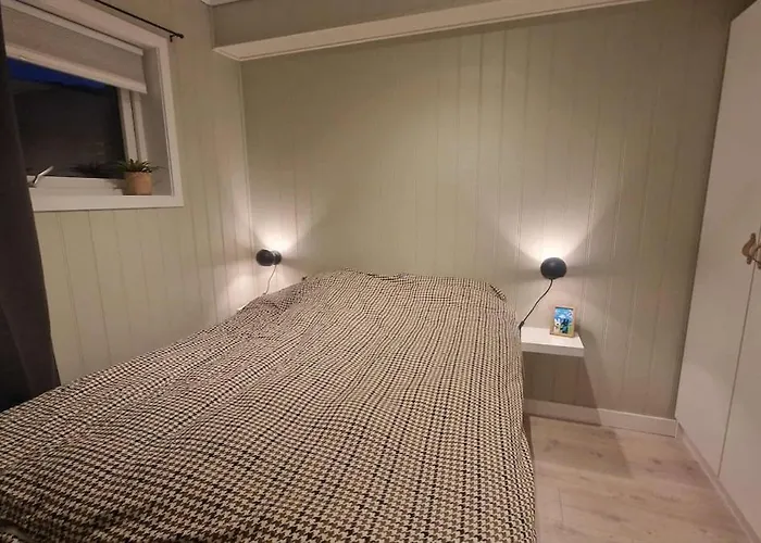 Lägenhet Bright And Modern 2-bed With Parking, Bbq And